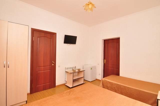 U Ruslana Guest House กากรา ภายนอก รูปภาพ